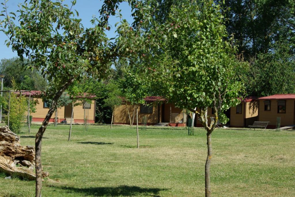 Bungalows Granja Escuela Arlanzón Zewnętrze zdjęcie